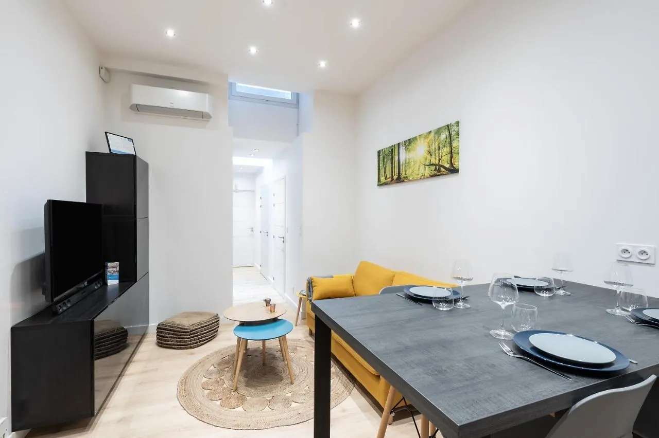 Le Notre Dame - Petit Cocon Dans Lyon 6Eme Apartment 0*,